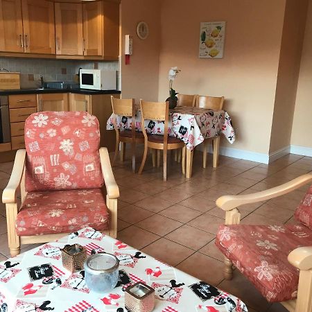 Kings Court Holiday Apartments Трали Экстерьер фото
